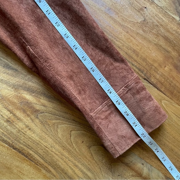 Vintage Washable Genuine Suede Leather Jacket in Rust with Front Zip Closure - Picture 11 of 13